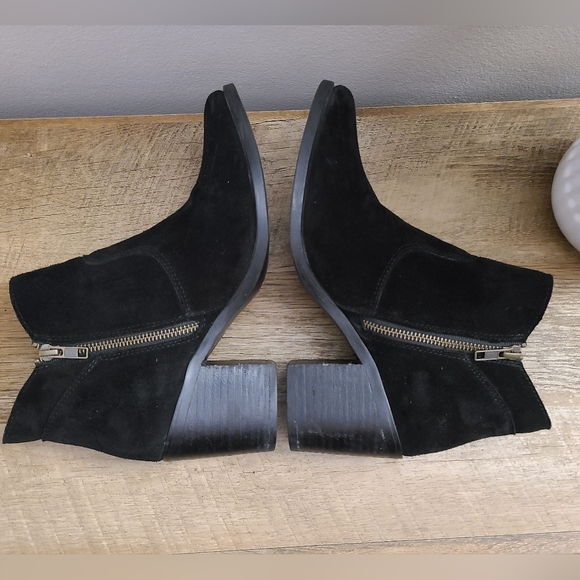 🖤STEVE MADDEN Pierce Black Suede Block Heel Ankle Boots Size 9.5 - Picture 7 of 13